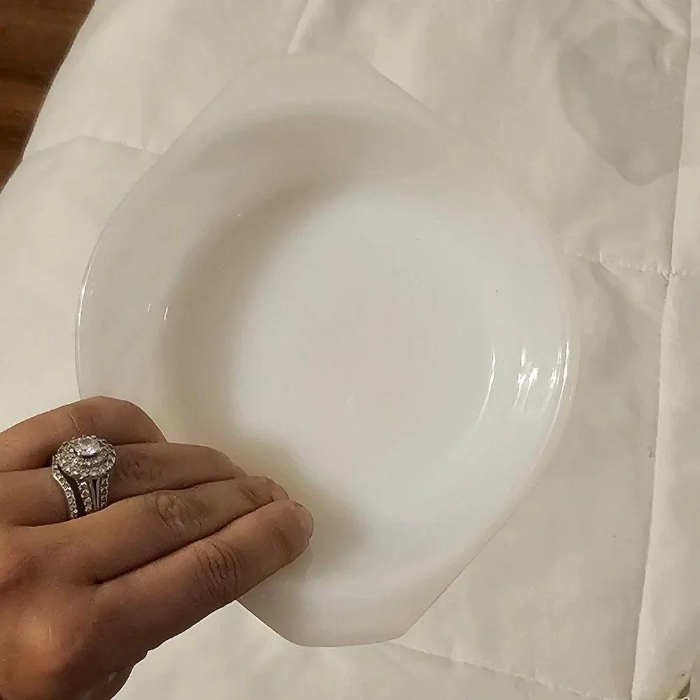 Anchor Hocking Fire King‎ Ovenware White Swirl Milk Glass Bowl
